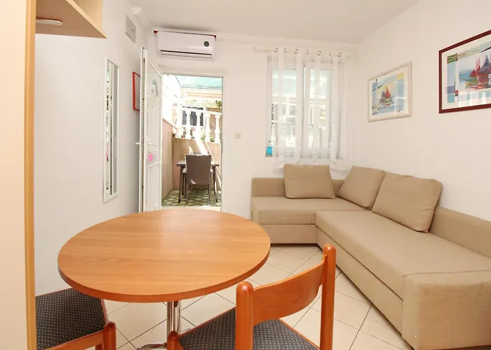 Apartmán With Parking Space Baska, Krk - 24175 Baška