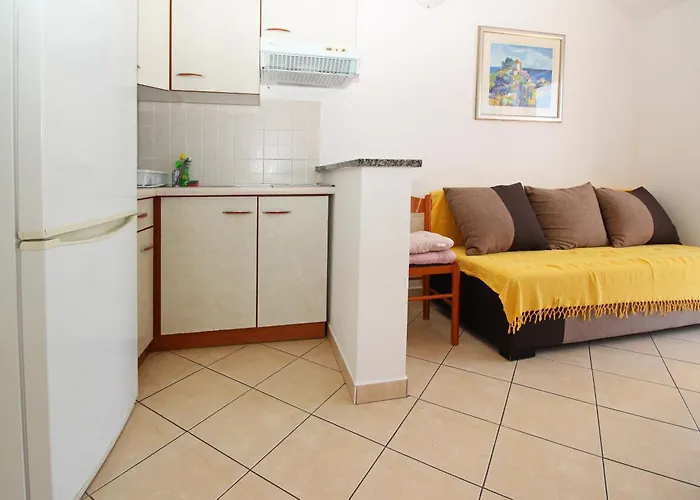 Apartmán With Parking Space Baska, Krk - 24175 Baška